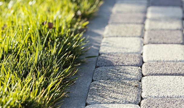 Markarbete noggrant Nacka