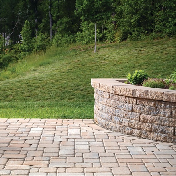 Markarbete f&ouml;r kunder baserade i Bromma