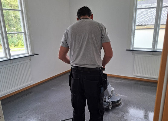 St&auml;d professionell hemst&auml;dning hem